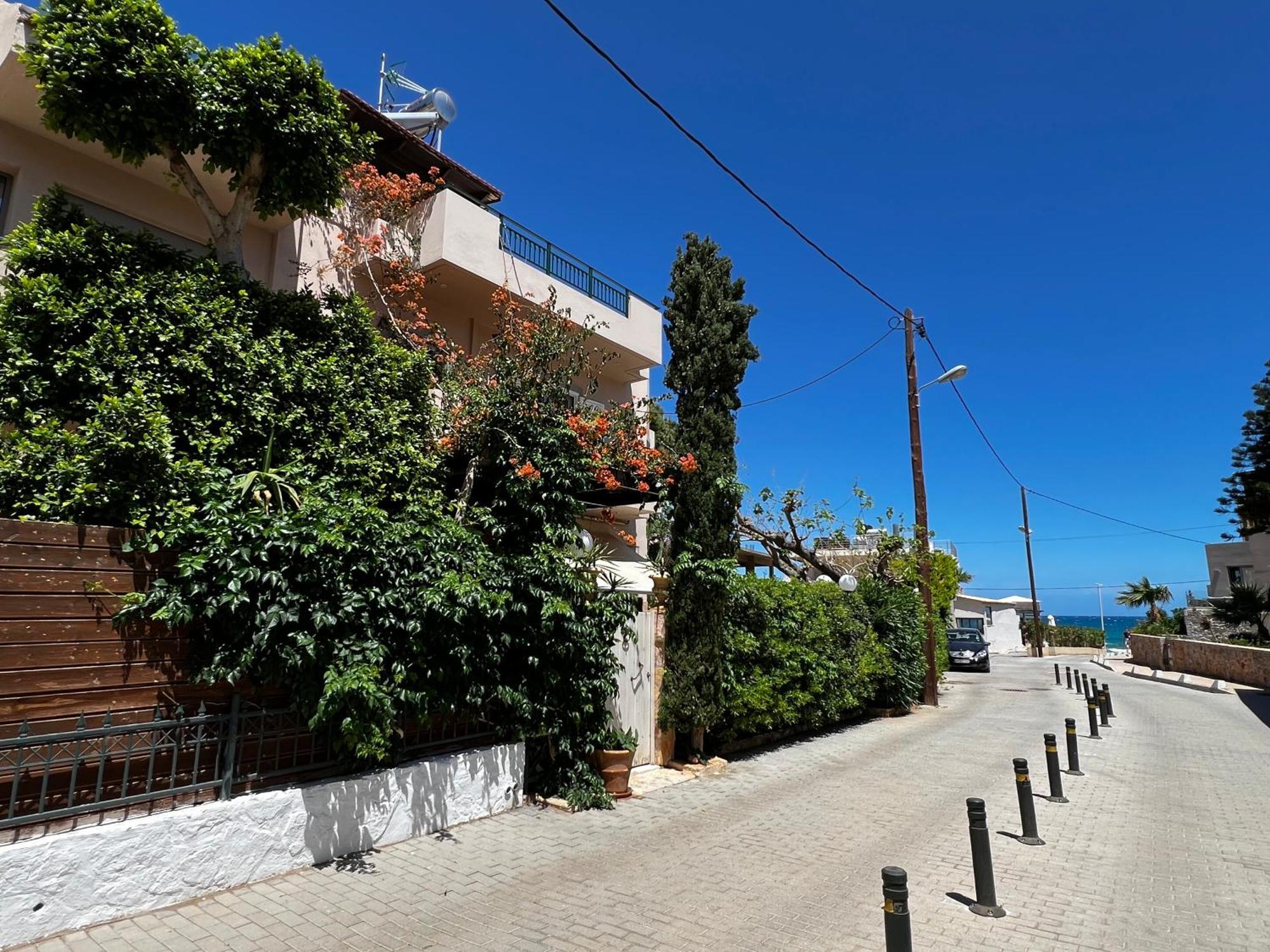 Stalis Lux Beach Apartment Bagian luar foto