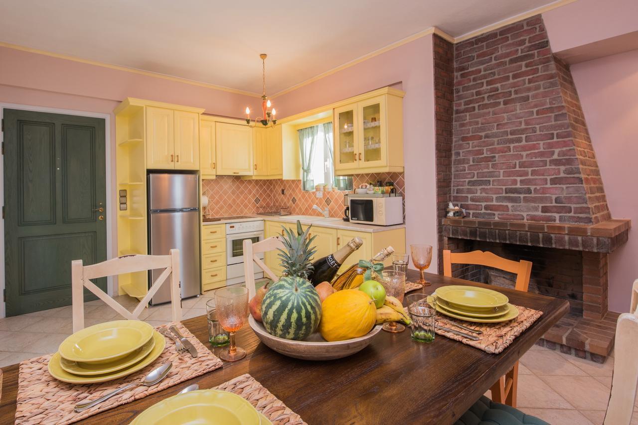 Stalis Lux Beach Apartment Bagian luar foto